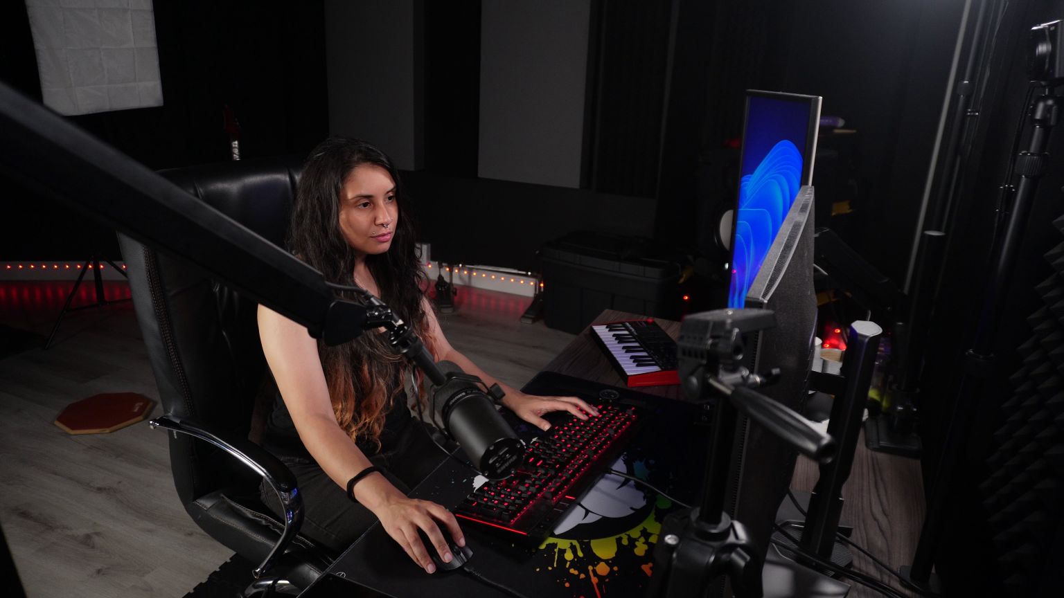 video-editing-setup-in-studio